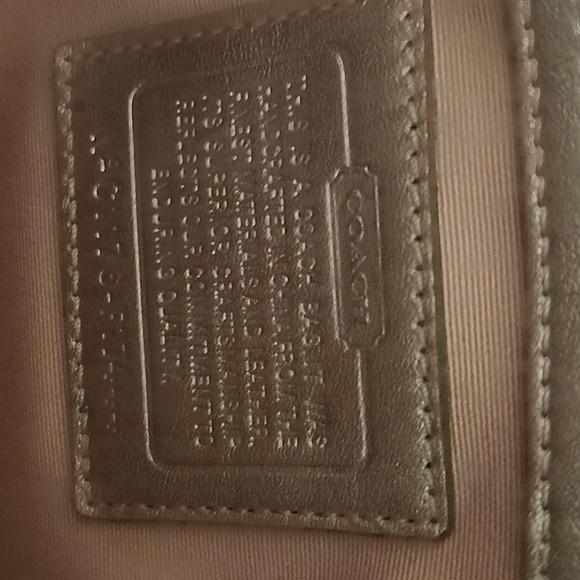 Coach - Picture 6 of 6